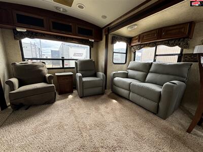 2013 KEYSTONE RV COUGAR 32SAB   - Photo 29 - Waco, TX 76712