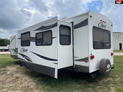 2013 KEYSTONE RV COUGAR 32SAB   - Photo 5 - Waco, TX 76712