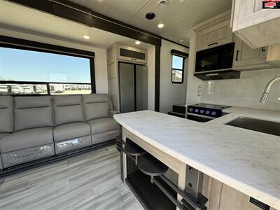 2025 KEYSTONE RV IMPACT 415   - Photo 14 - Waco, TX 76712