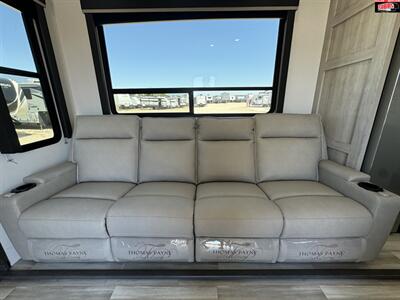 2025 KEYSTONE RV IMPACT 415   - Photo 15 - Waco, TX 76712