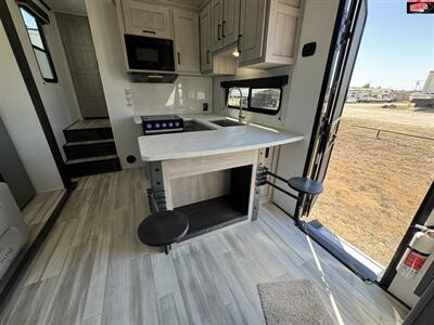 2025 KEYSTONE RV IMPACT 415   - Photo 20 - Waco, TX 76712