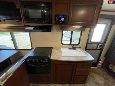 2014 PALOMINO SOLAIRE 163X   - Photo 24 - Waco, TX 76712