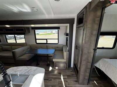 2024 VENTURE RV SPORTTREK 332VBH   - Photo 8 - Waco, TX 76712