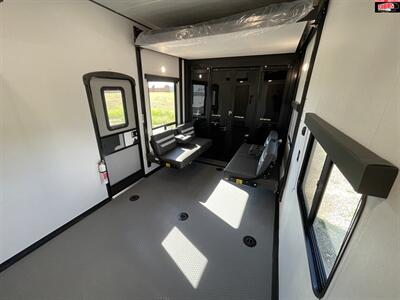 2025 KEYSTONE RV IMPACT 367   - Photo 34 - Waco, TX 76712