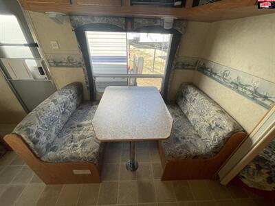 2005 JAYCO JAY FLIGHT   - Photo 16 - Waco, TX 76712