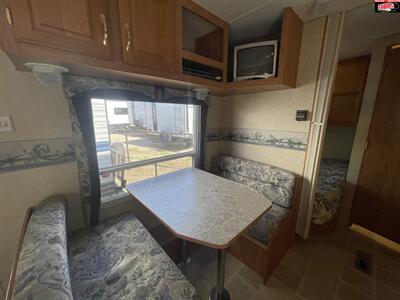 2005 JAYCO JAY FLIGHT   - Photo 17 - Waco, TX 76712