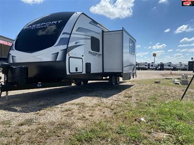 2023 KEYSTONE RV PASSPORT GT 2400RB   - Photo 4 - Waco, TX 76712