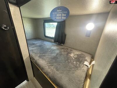 2022 Jayco JAY FLIGHT SLX 174BH   - Photo 19 - Waco, TX 76712