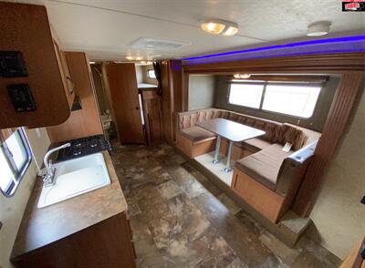 2014 Forest River GREY WOLF 23DBH   - Photo 28 - Waco, TX 76712