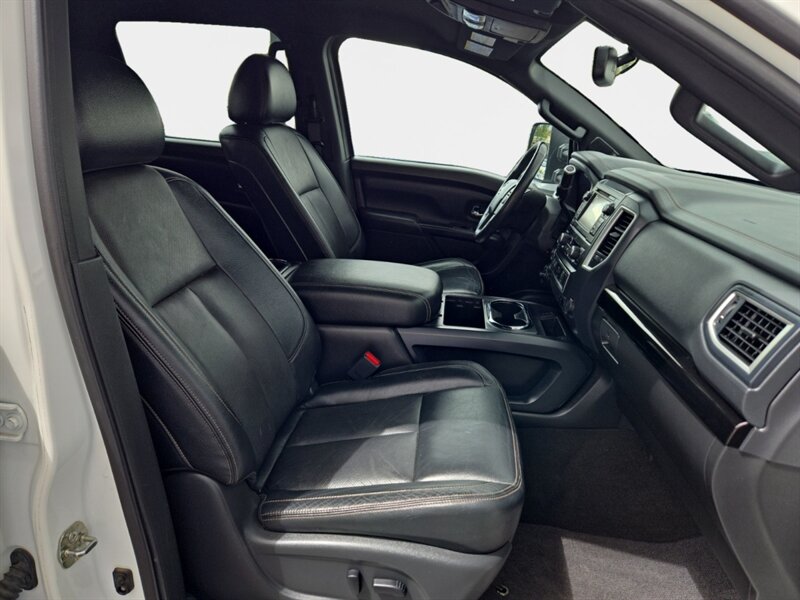 2018 Nissan Titan XD SL - Photo 15 - Reno, NV 89502