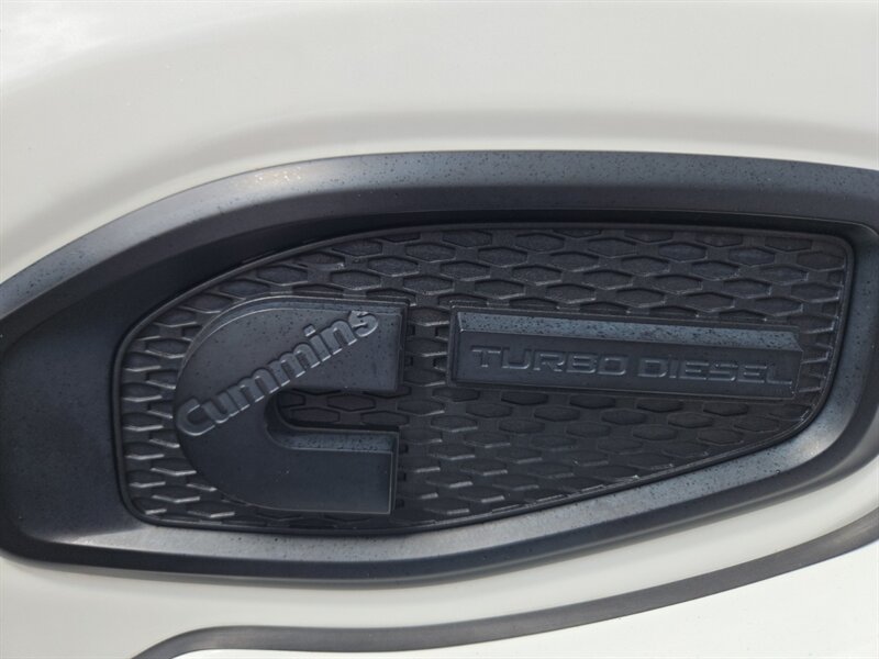 2018 Nissan Titan XD SL - Photo 16 - Reno, NV 89502