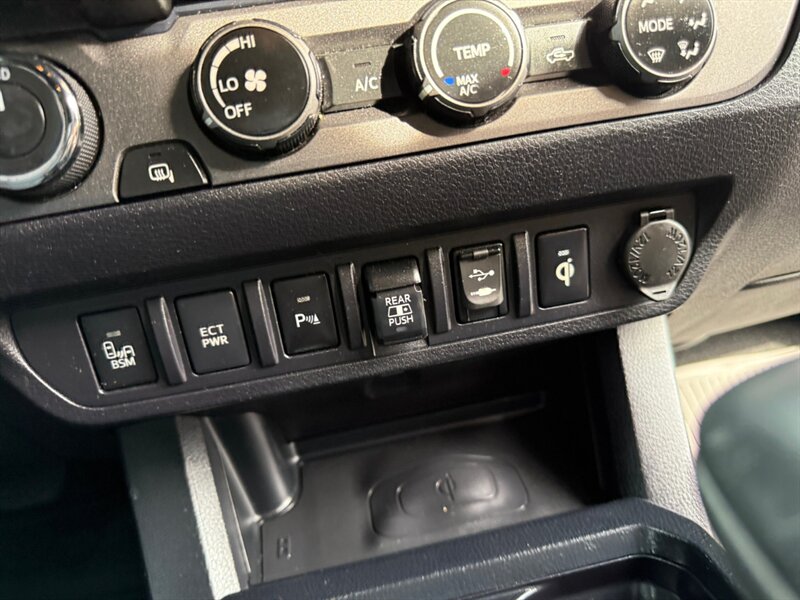 2019 Toyota Tacoma SR V6 - Photo 16 - Reno, NV 89502