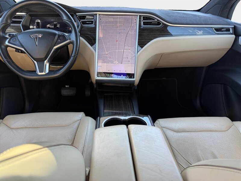 2016 Tesla Model X 90D - Photo 10 - Reno, NV 89502