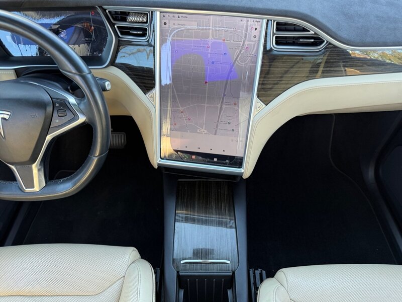 2016 Tesla Model X 90D - Photo 11 - Reno, NV 89502