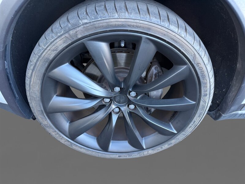 2016 Tesla Model X 90D - Photo 14 - Reno, NV 89502