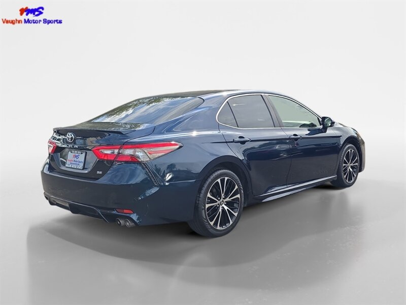2018 Toyota Camry SE - Photo 5 - Reno, NV 89502