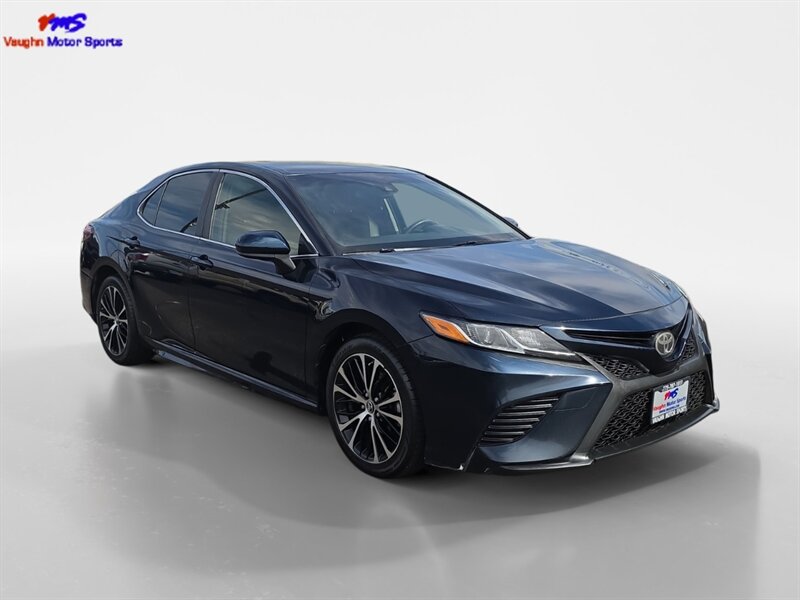 2018 Toyota Camry SE - Photo 7 - Reno, NV 89502