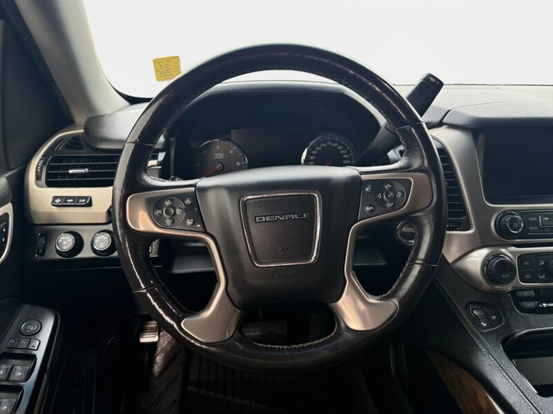2018 GMC Yukon XL Denali - Photo 12 - Reno, NV 89502