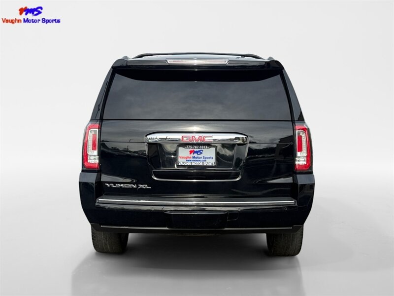 2018 GMC Yukon XL Denali - Photo 4 - Reno, NV 89502