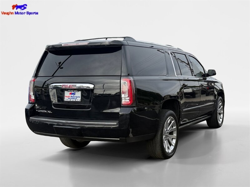 2018 GMC Yukon XL Denali - Photo 5 - Reno, NV 89502