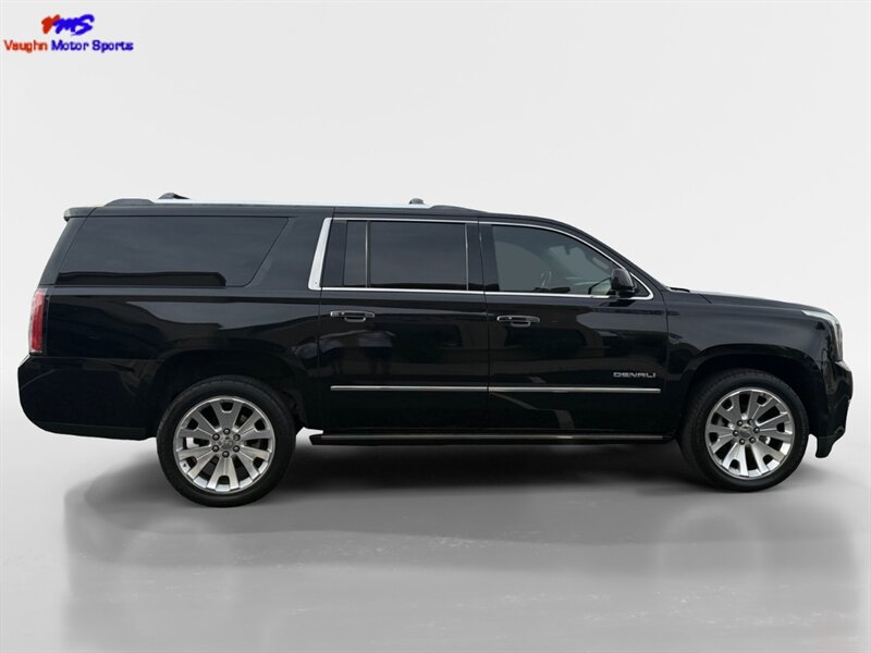 2018 GMC Yukon XL Denali - Photo 6 - Reno, NV 89502