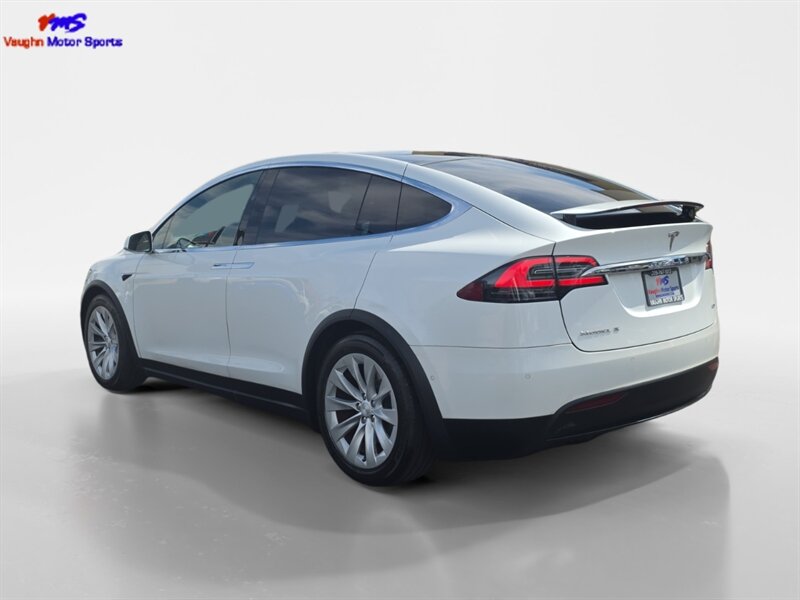 2018 Tesla Model X 75D - Photo 5 - Reno, NV 89502