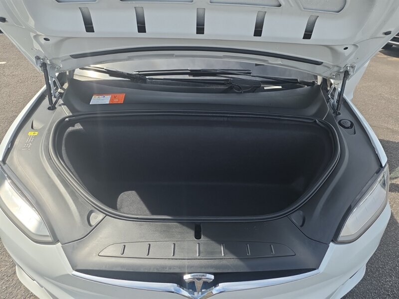 2018 Tesla Model X 75D - Photo 18 - Reno, NV 89502