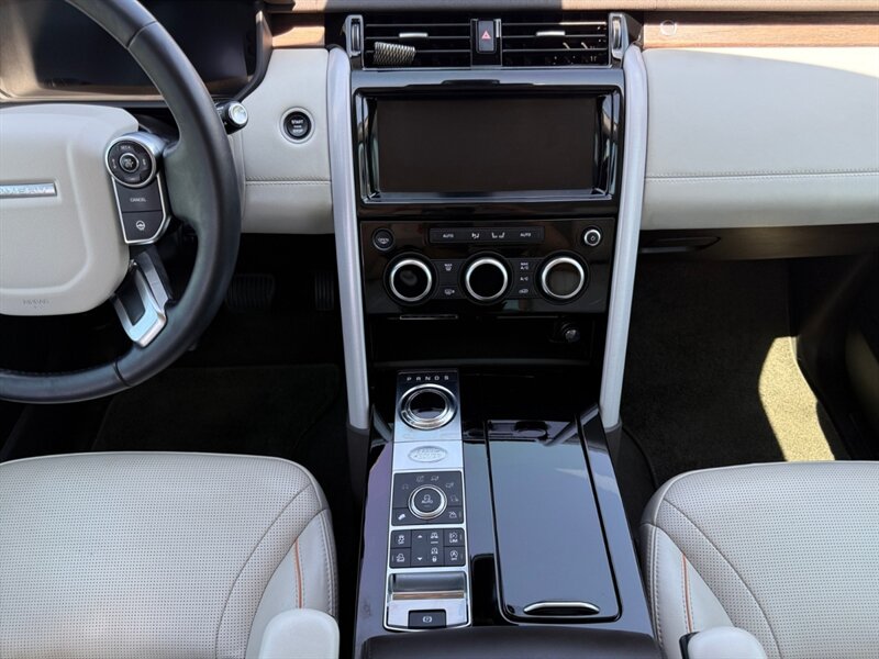 2018 Land Rover Discovery HSE Luxury Td6 - Photo 11 - Reno, NV 89502