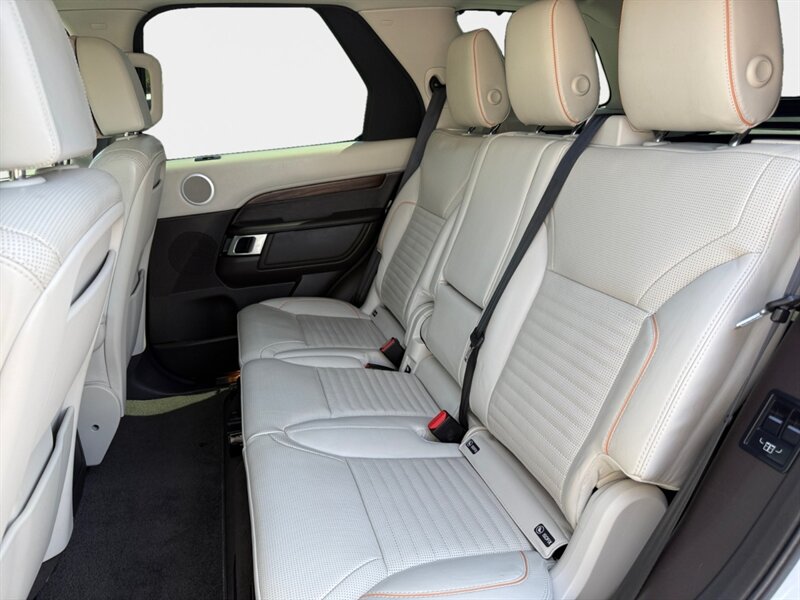 2018 Land Rover Discovery HSE Luxury Td6 - Photo 13 - Reno, NV 89502
