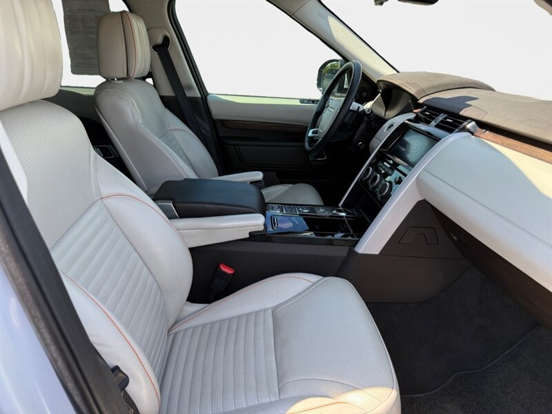 2018 Land Rover Discovery HSE Luxury Td6 - Photo 15 - Reno, NV 89502