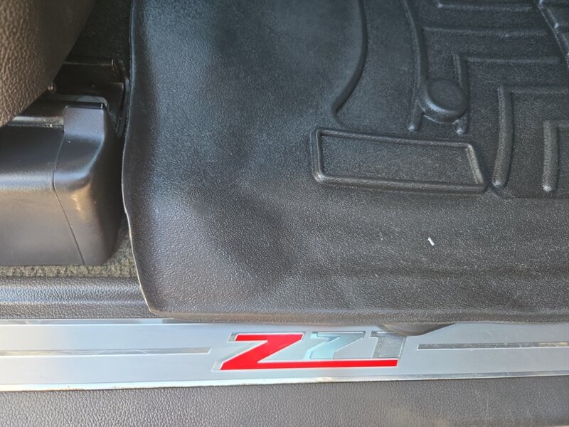 2015 Chevrolet Silverado 2500HD LTZ - Photo 17 - Reno, NV 89502