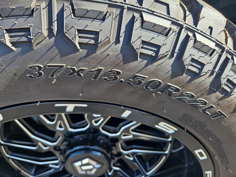 2015 Chevrolet Silverado 2500HD LTZ - Photo 16 - Reno, NV 89502