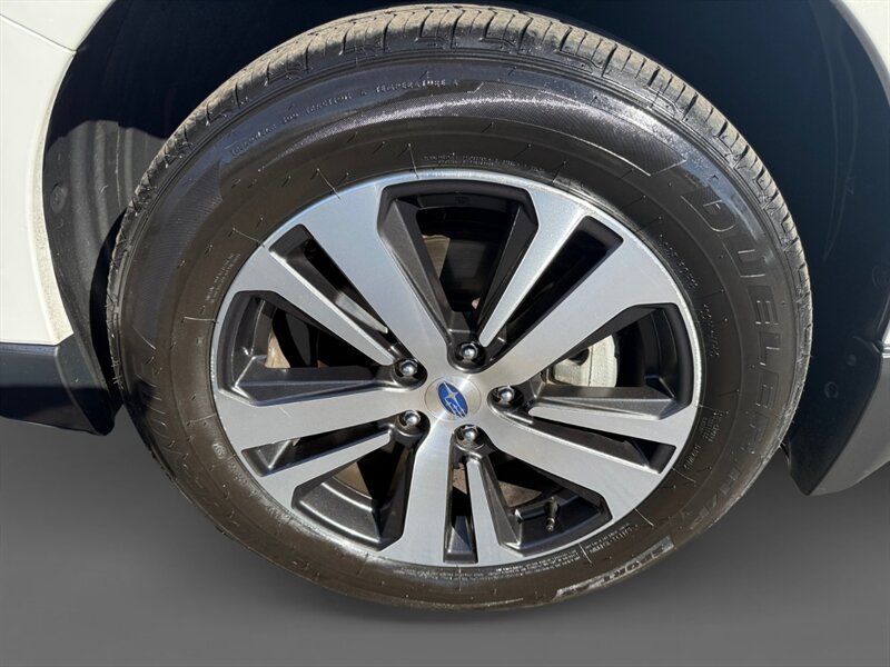 2018 Subaru Outback 3.6R Limited - Photo 14 - Reno, NV 89502