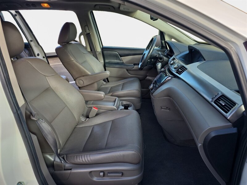 2016 Honda Odyssey Touring Elite - Photo 15 - Reno, NV 89502