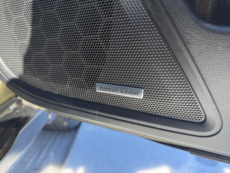 2020 Subaru Outback Limited XT - Photo 16 - Reno, NV 89502