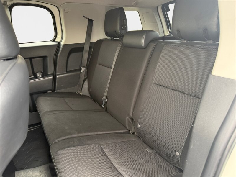 2014 Toyota FJ Cruiser - Photo 13 - Reno, NV 89502