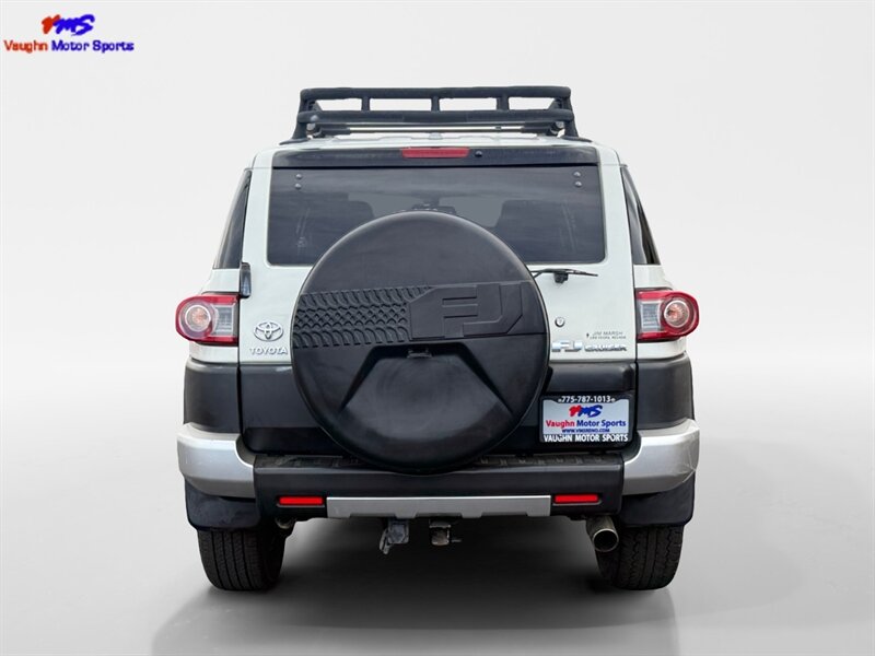 2014 Toyota FJ Cruiser - Photo 4 - Reno, NV 89502