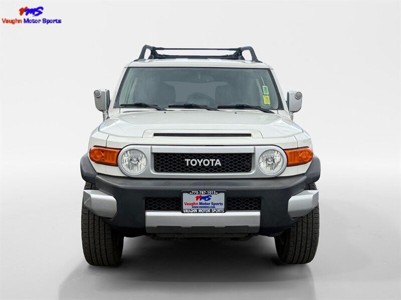 2014 Toyota FJ Cruiser - Photo 8 - Reno, NV 89502