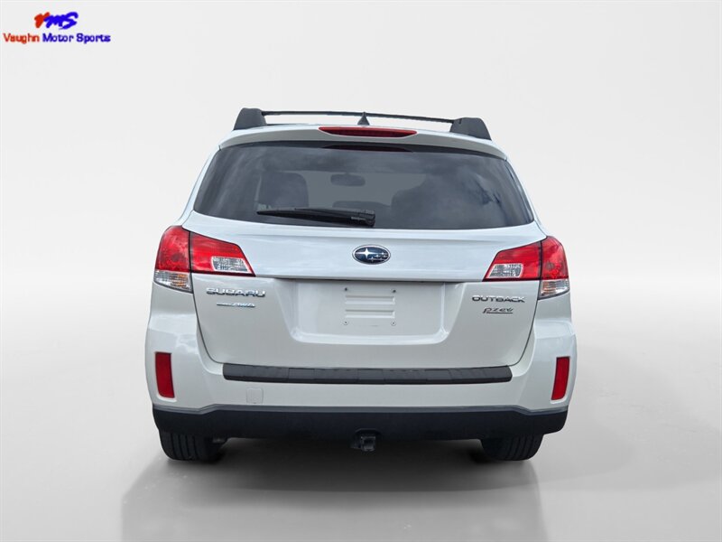 2014 Subaru Outback 2.5i Premium - Photo 4 - Reno, NV 89502