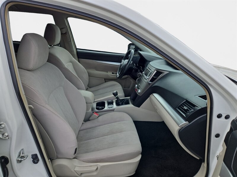 2014 Subaru Outback 2.5i Premium - Photo 15 - Reno, NV 89502