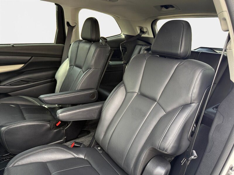2021 Subaru Ascent Limited 7-Passenger - Photo 13 - Reno, NV 89502