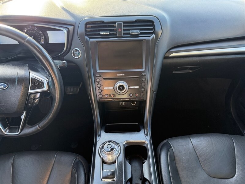 2020 Ford Fusion Titanium - Photo 11 - Reno, NV 89502