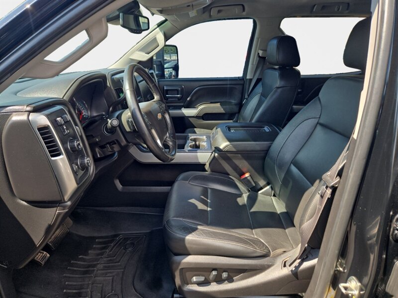 2019 Chevrolet Silverado 2500HD LTZ - Photo 9 - Reno, NV 89502