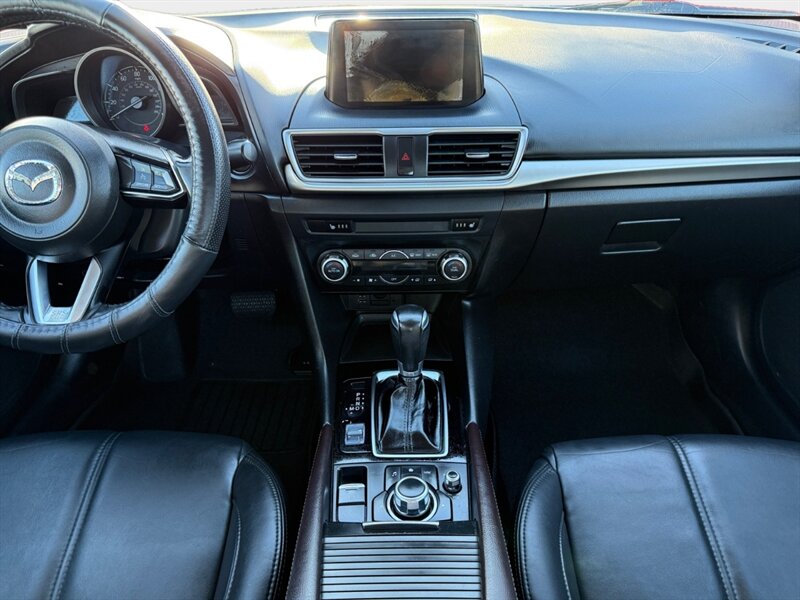 2018 Mazda MAZDA3 Touring - Photo 10 - Reno, NV 89502