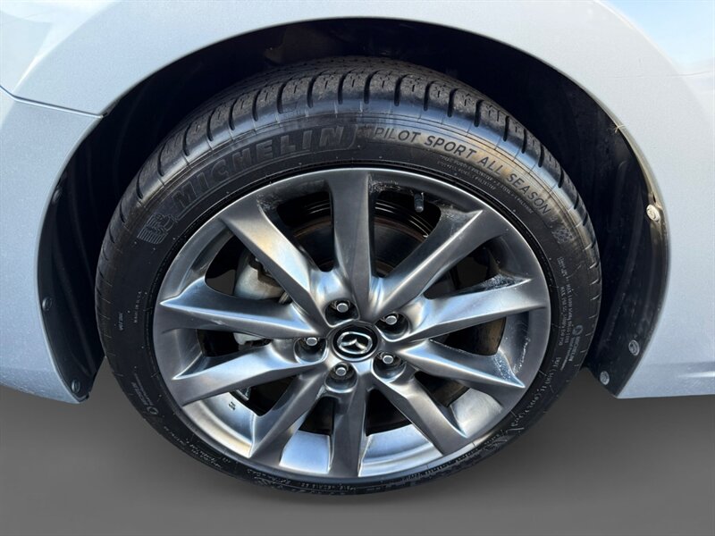2018 Mazda MAZDA3 Touring - Photo 14 - Reno, NV 89502