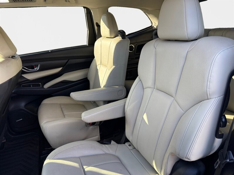 2020 Subaru Ascent Limited - Photo 13 - Reno, NV 89502