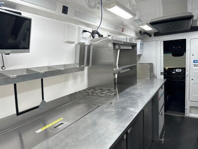 2022 Mercedes-Benz Sprinter 4500  CUSTOM KITCHEN,8 FRIDGES,SPECIAL BUILT! - Photo 19 - Houston, TX 77057