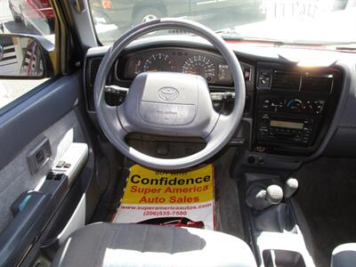 2000 Toyota Tacoma SR5 V6   - Photo 33 - Seattle, WA 98103