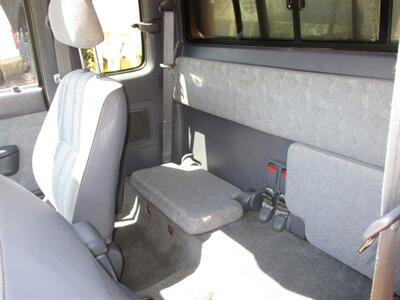 2000 Toyota Tacoma SR5 V6   - Photo 31 - Seattle, WA 98103