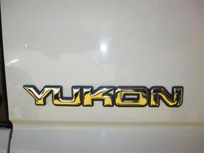 2005 GMC Yukon Denali   - Photo 26 - Seattle, WA 98103